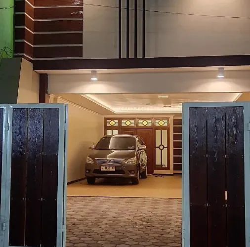Guest House Omah Ningrat Surabaya